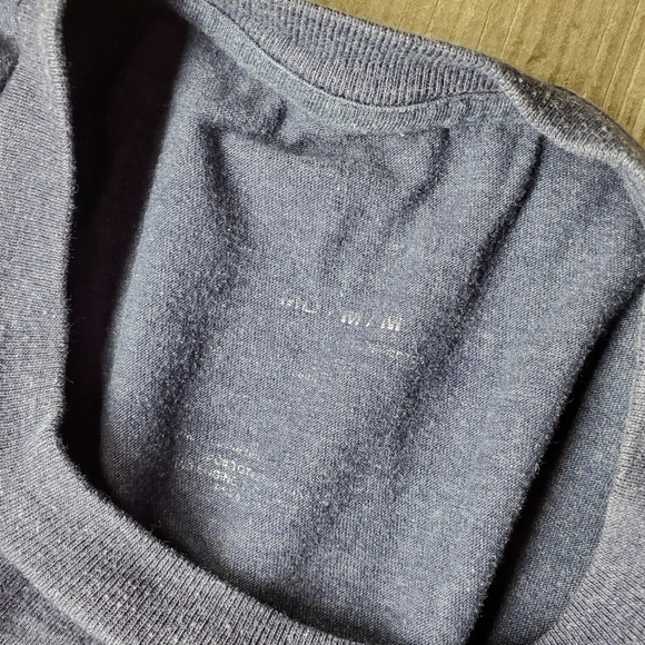 Marvel Avengers Captain America Shield Distressed Graphic T-shirt Boys Medium 8 - Picture 2 of 6